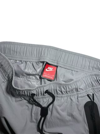 Pantalones Nike Tech Fleece Grises