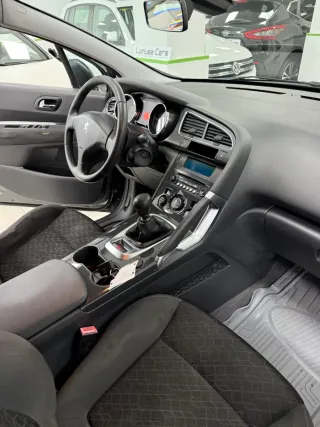Peugeot 3008 2014