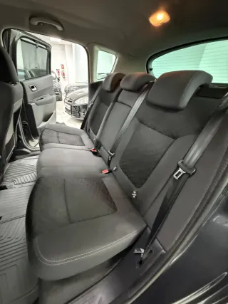 Peugeot 3008 2014