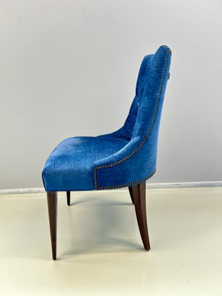 Silla Baker tapizada modelo E