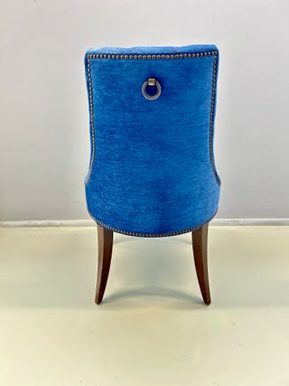 Silla Baker tapizada modelo E