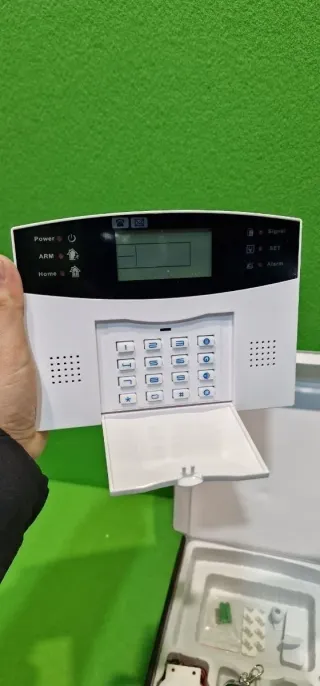 Sistema de Alarma para Casa/  Negocios