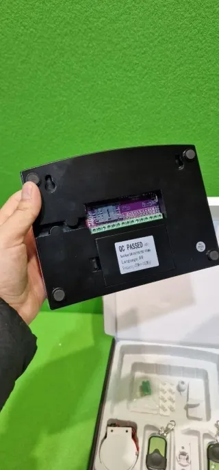 Sistema de Alarma para Casa/  Negocios