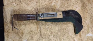 Cric a vite per auto