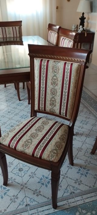 Mesa de comedor estilo inglés