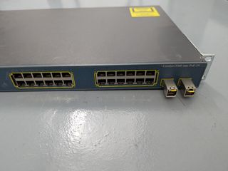 Switch Cisco Catalyst 3560 PoE 24 Puertos