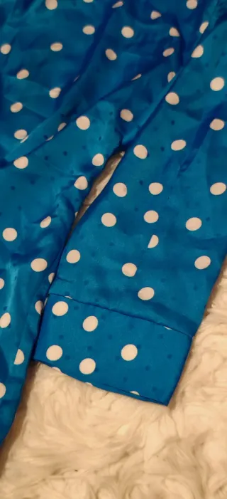 Blusa azul lunares talla L