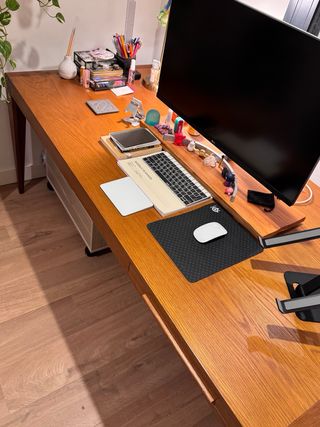 Escritorio de madera