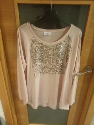 Blusa BENOTTI rosa con lentejuelas plateadas