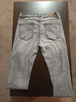 Pantalón vaquero nuevo