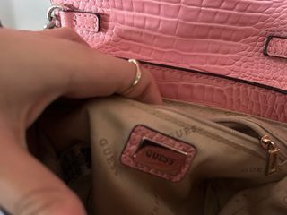 Bolso Guess Rosa Cocodrilo Dorado