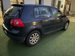 Volkswagen Golf V