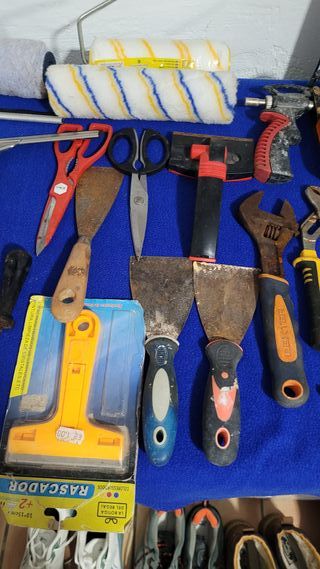 Lote de herramientas variadas