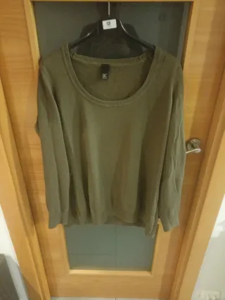 Blusa BC verde militar talla XXL