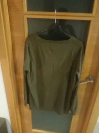 Blusa BC verde militar talla XXL