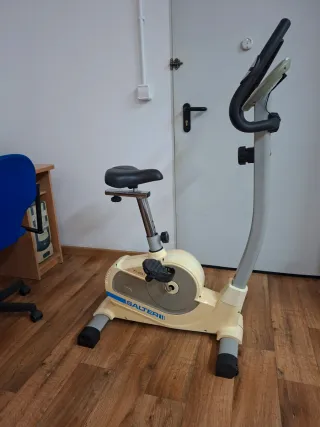 Bicicleta Estática para ejercicio o rehabilitacion