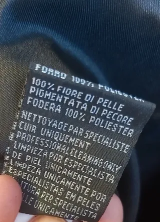 Chaqueta de cuero negra