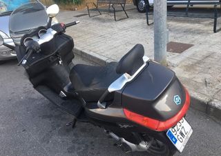 Piaggio X Evo 125cc Maxiscooter