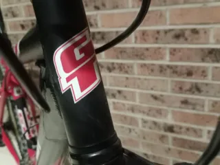 Bicicleta MTB GT Outpost Track 26