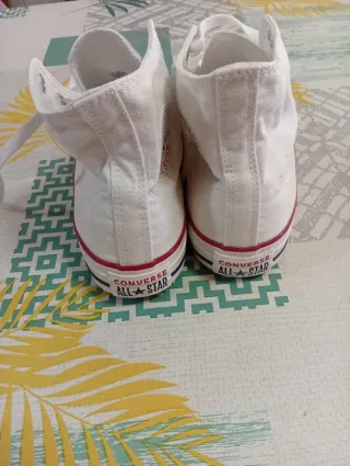 Converse tipo bota blancas casi nuevas