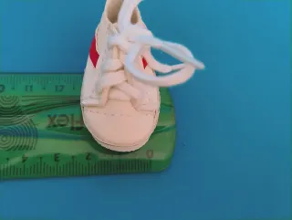 Deportivas Muñeca Labubu Blancas