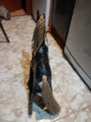 Caballo de madera decorativo