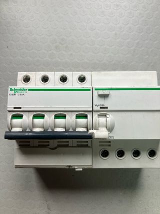 Schneider Electric iC60H C63A Vigi Interruptor