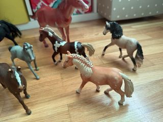 Lote caballos de juguete