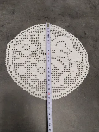 Tapete de ganchillo hecho a mano