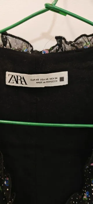 Vestido Zara floral negro