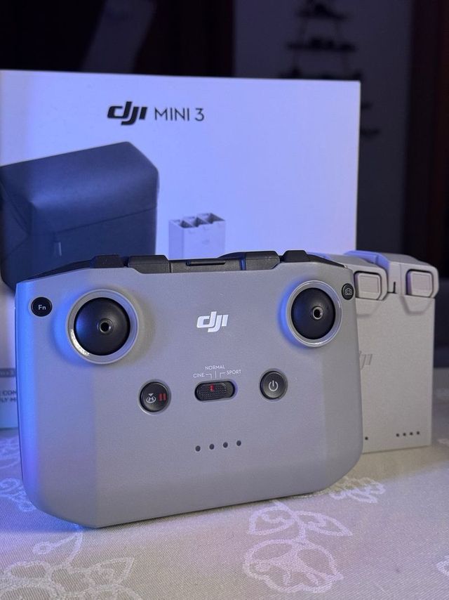 SEMINUEVO DJI Mini 3 Fly More Combo