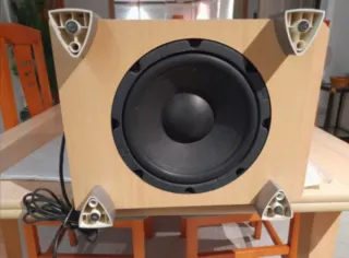 Jbl subwoofer autoamplificable woofer 8 pulgadas