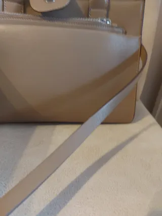 Bolso Parfois Beige y Dorado