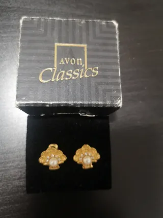 Pendientes Avon Dorados con Perla y Circonitas