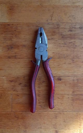 Alicates