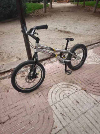 Bicicleta Monty Trial Edición César Cañas