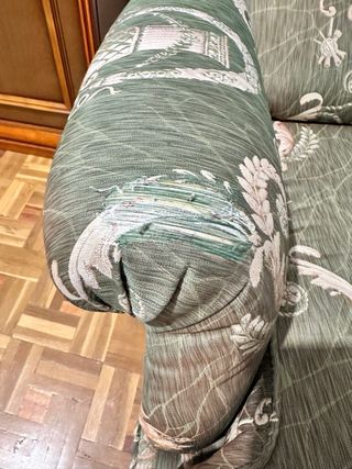 URGE:Butaca tapizada madera