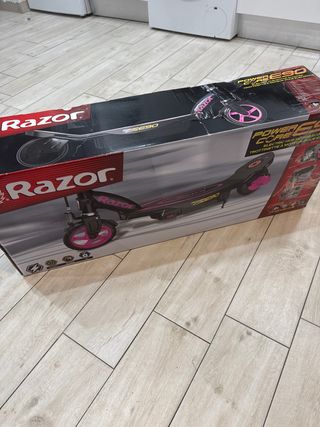 Patinete Eléctrico Razor E90 Rosa