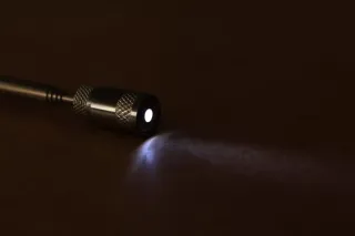 Linterna plegable telescópica imantada