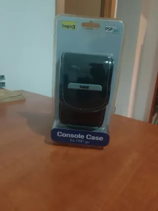 Funda PSP GO Logic3 sin abrir
