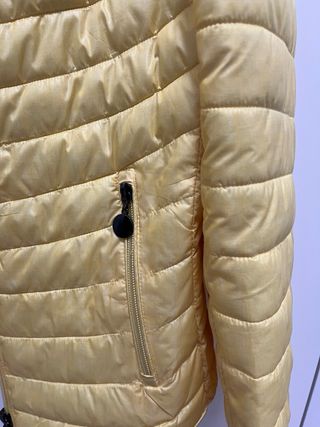 Chaqueta amarilla entretiempo