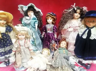 Set di bambole in porcellana autentiche