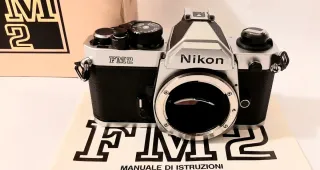 Nikon FM2 con scatola e libretto