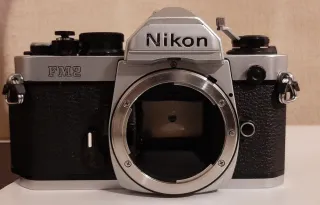 Nikon FM2 con scatola e libretto