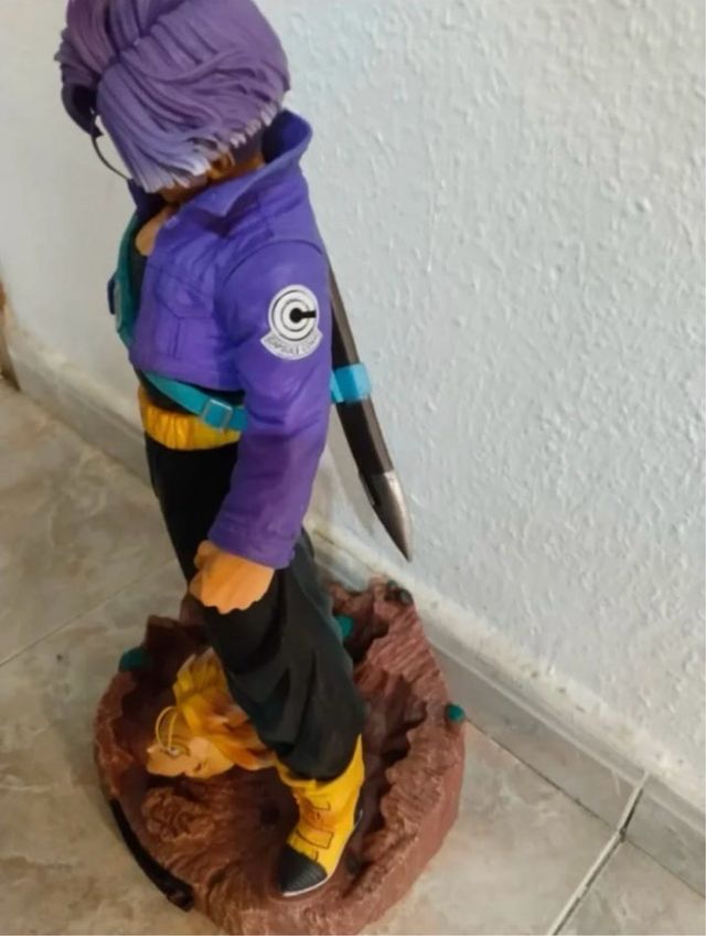 Figura Dragon Ball Trunks
