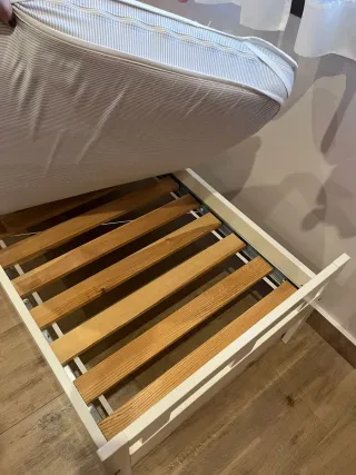 Cama infantil IKEA 70x160 +colchón y protector