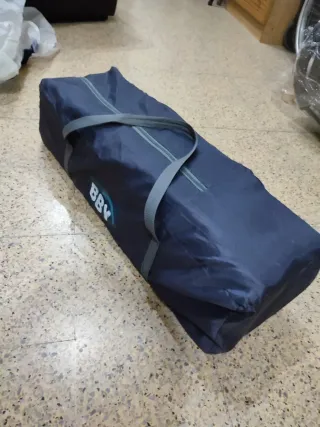 Cuna de viaje y colchón