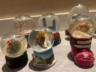 Colección de 16 figuras de nieve