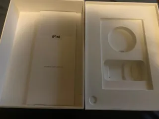 Caja iPad 10th generation wifi 64 GB