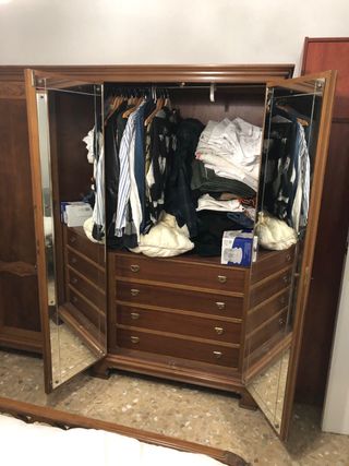 Dormitorio vintage 70s completo madera tallada